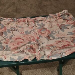 LOFT High Waist Floral Women's Shorts - Pink and Gray